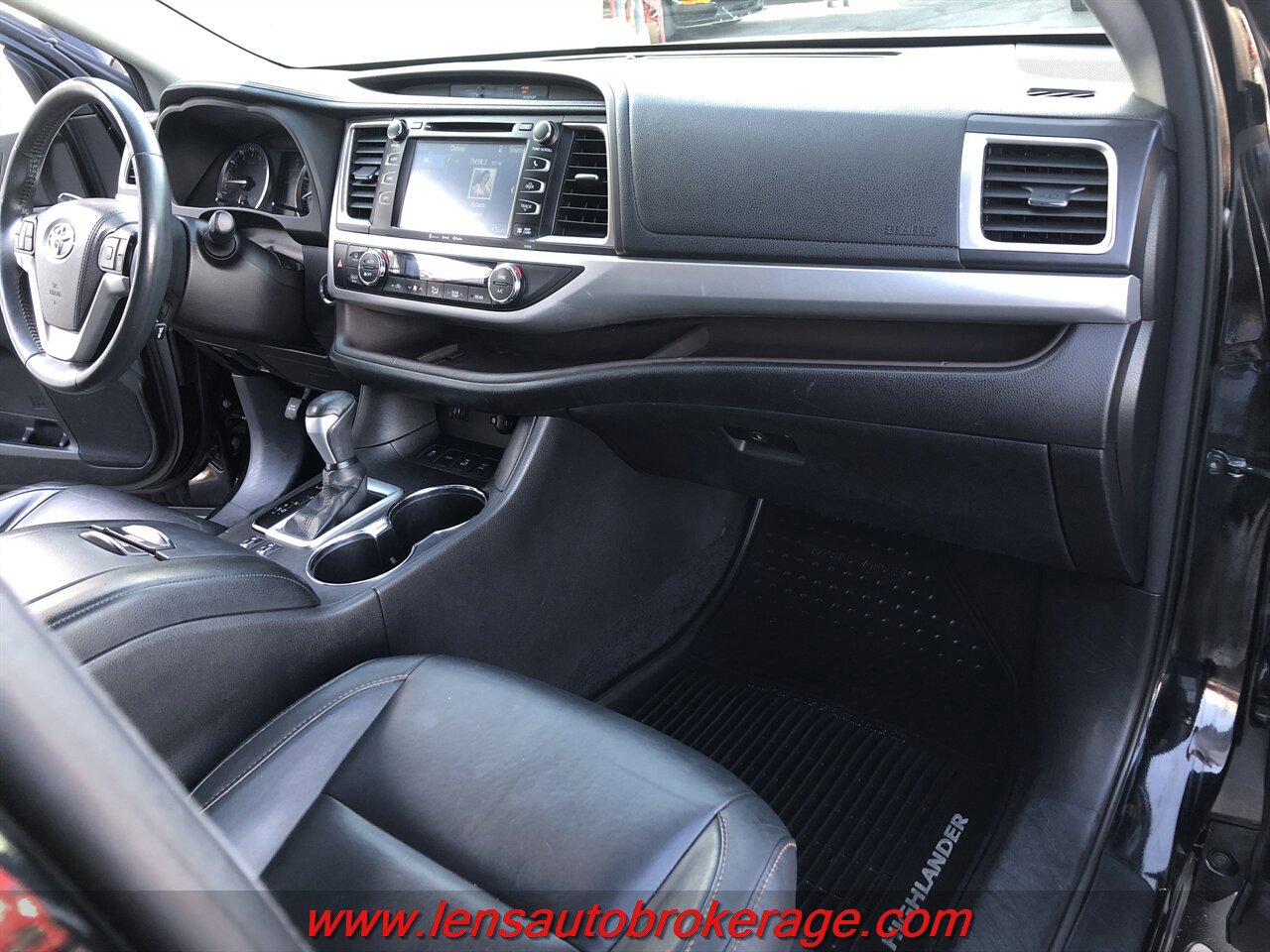 Used 2016 Toyota Highlander XLE w/ Protection Package #3 AWD/4WD image 22