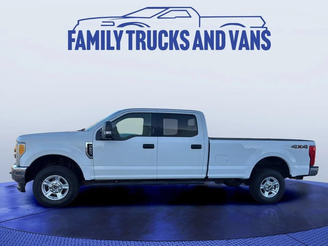 Used 2017 Ford F250 XLT AWD/4WD image 2