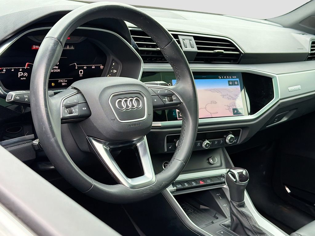Used 2023 Audi Q3 2.0T Premium Plus AWD/4WD image 10