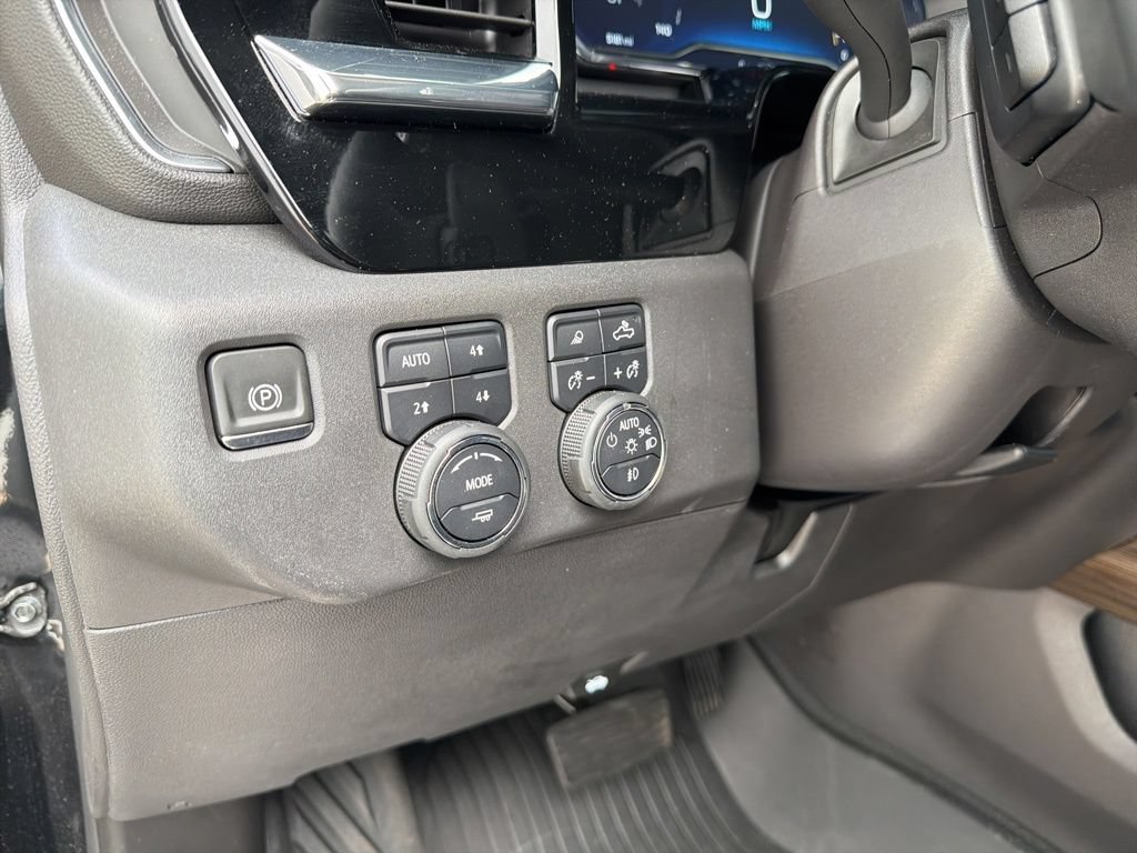 Used 2024 Chevrolet Silverado 1500 LT Trail Boss w/ LT Trail Boss Premium Package AWD/4WD image 57