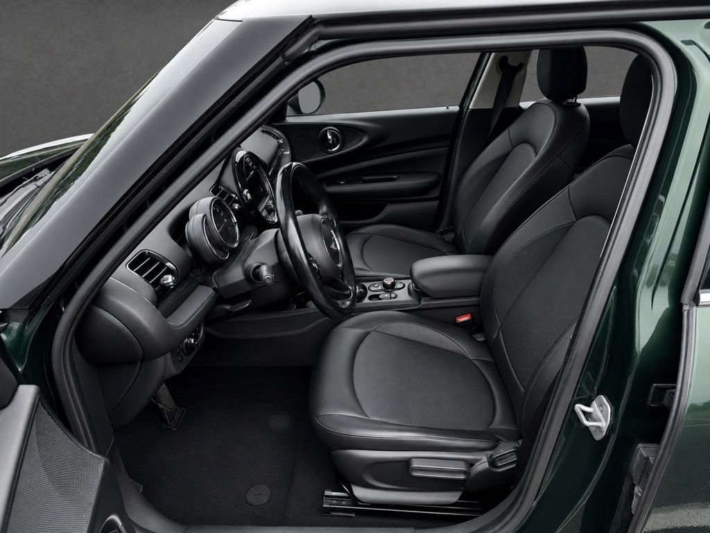 Used 2017 MINI Cooper Clubman FWD image 8