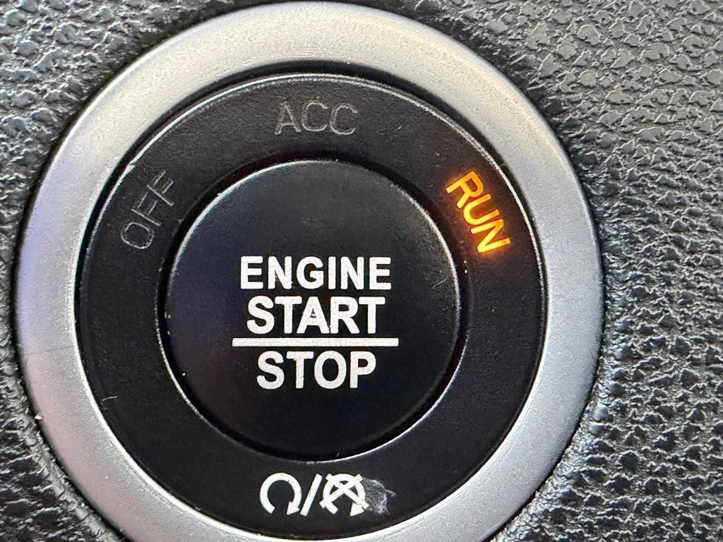Used 2023 Dodge Charger SXT RWD image 19