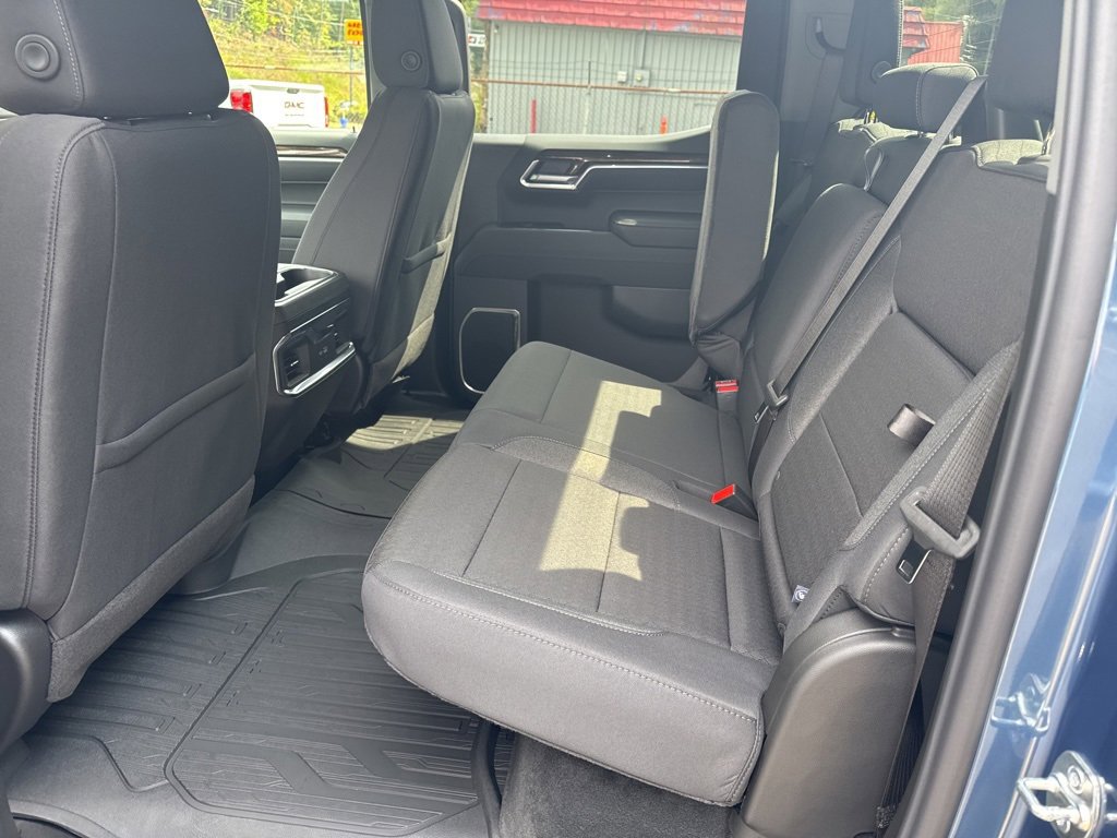 New 2026 GMC Sierra 1500 Elevation image 11