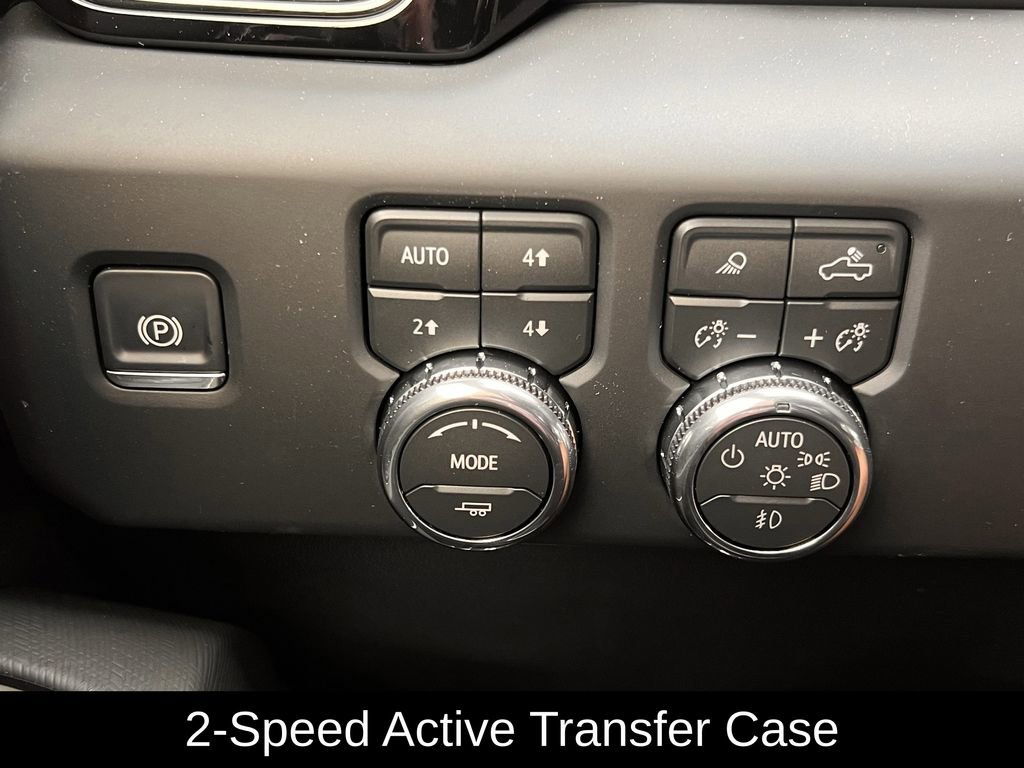 Used 2026 GMC Sierra 2500 AT4X image 21