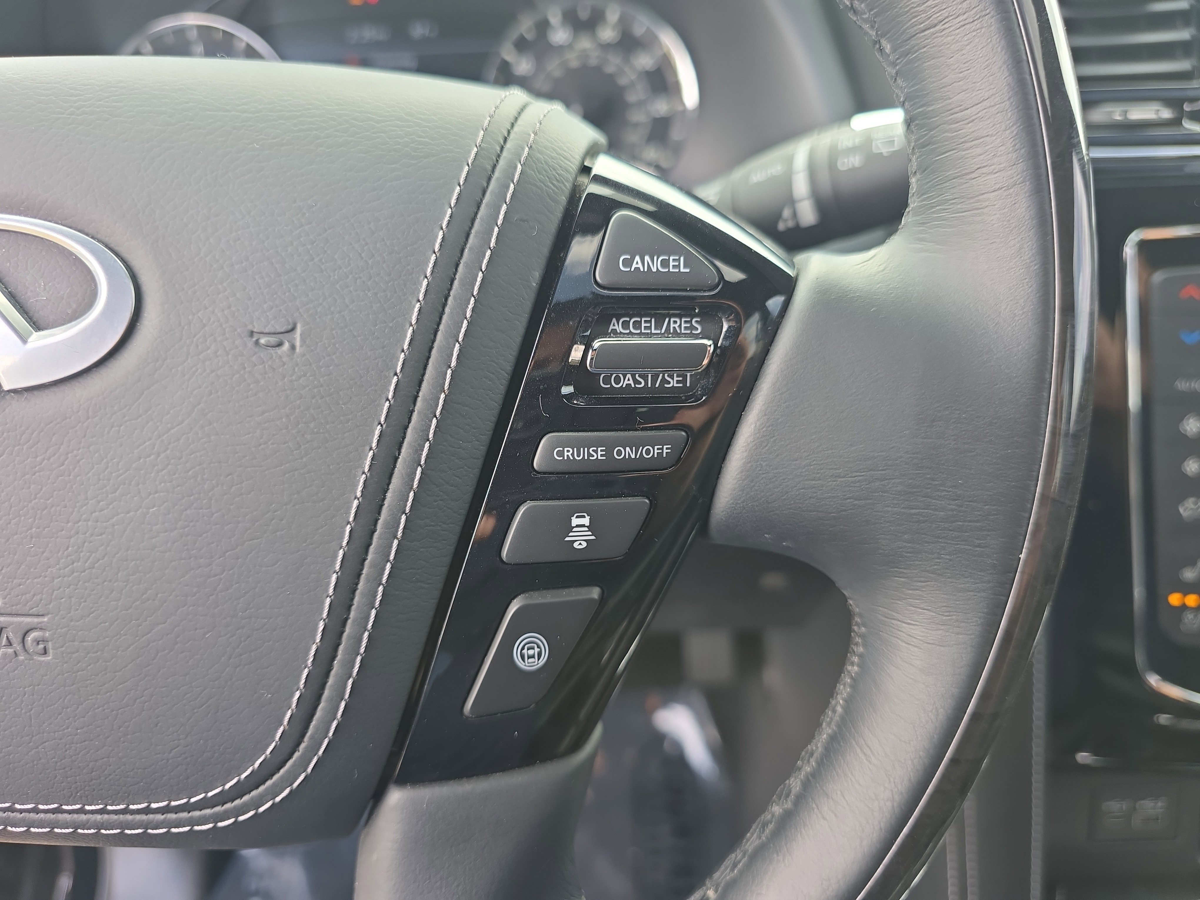 Used 2021 INFINITI QX80 Sensory w/ All-Season Package image 20