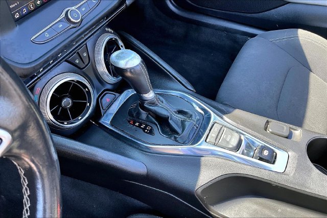 Used 2022 Chevrolet Camaro LT RWD image 18