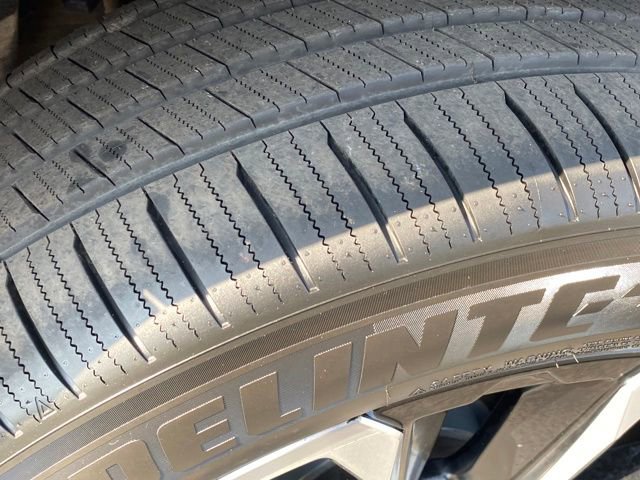 Certified 2023 GMC Yukon XL SLT w/ SLT Premium Package image 26