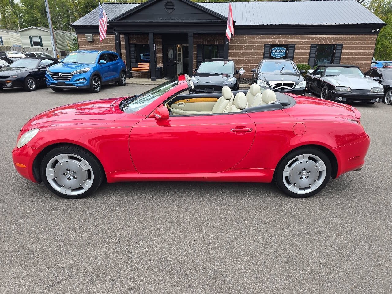 Used 2002 Lexus SC 430 Convertible RWD image 3