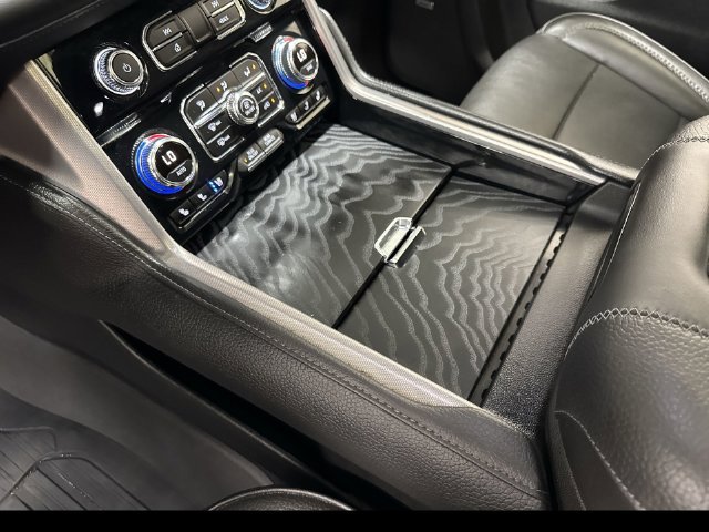 Used 2024 GMC Yukon Denali AWD/4WD image 24