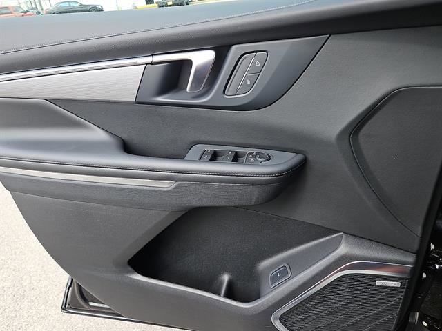 Certified 2025 Buick Enclave Preferred image 13