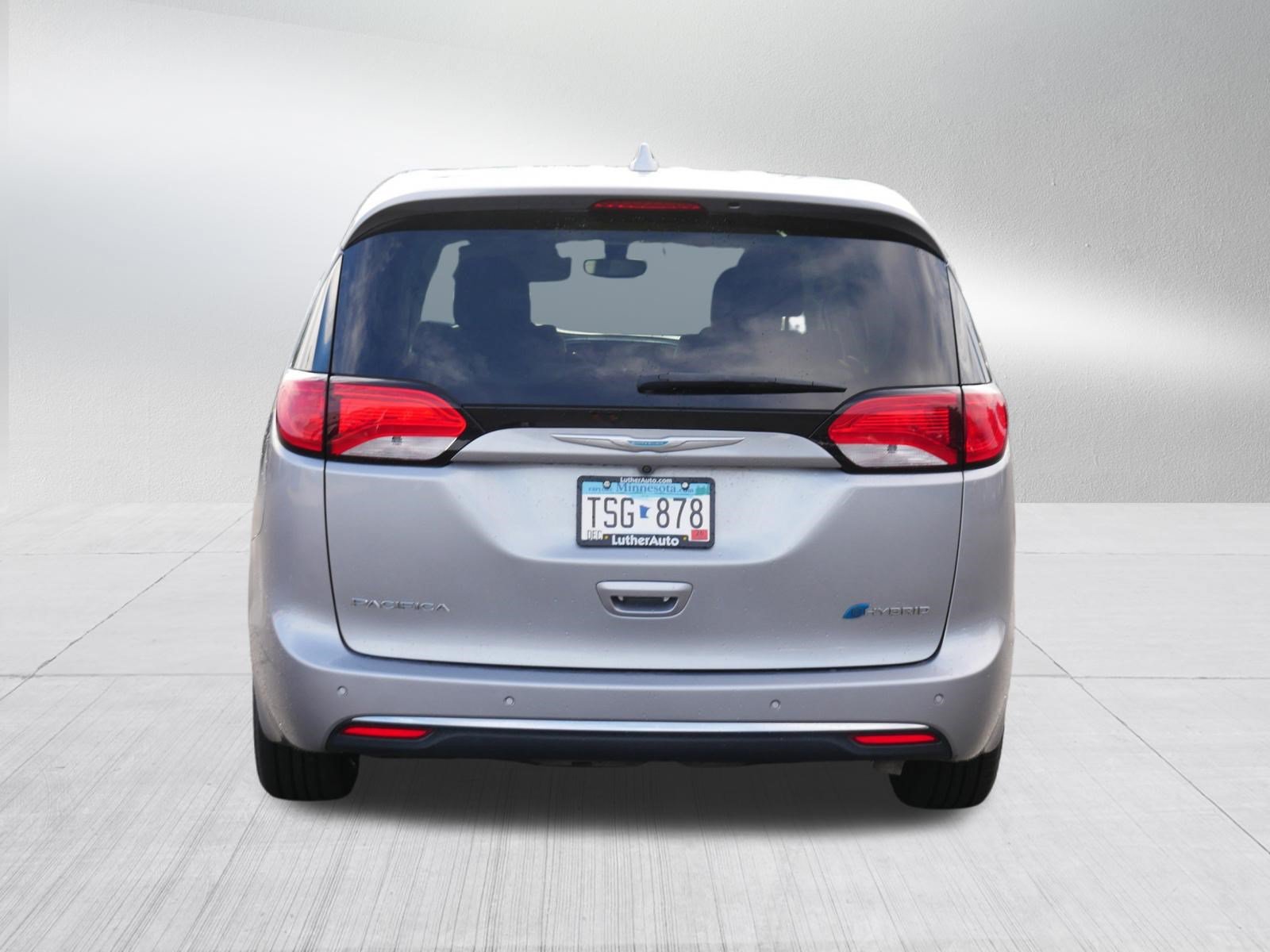 Used 2018 Chrysler Pacifica Touring Plus FWD image 6
