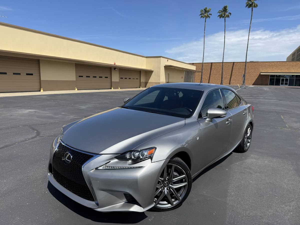 Used 2016 Lexus IS 200t RWD image 3