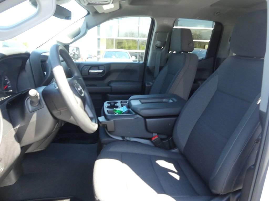 Used 2024 GMC Sierra 1500 Pro w/ Graphite Edition image 3