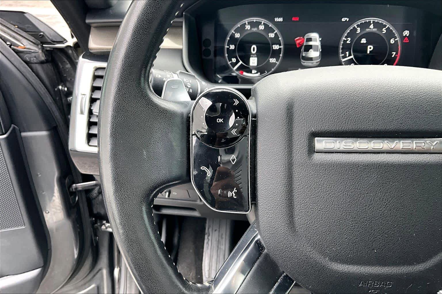 Used 2019 Land Rover Discovery HSE Luxury AWD/4WD image 23