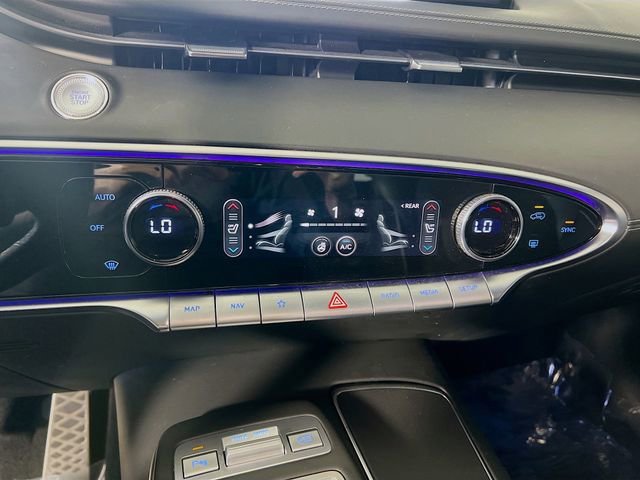 Used 2024 Genesis GV70 2.5T w/ Sport Prestige Package image 23