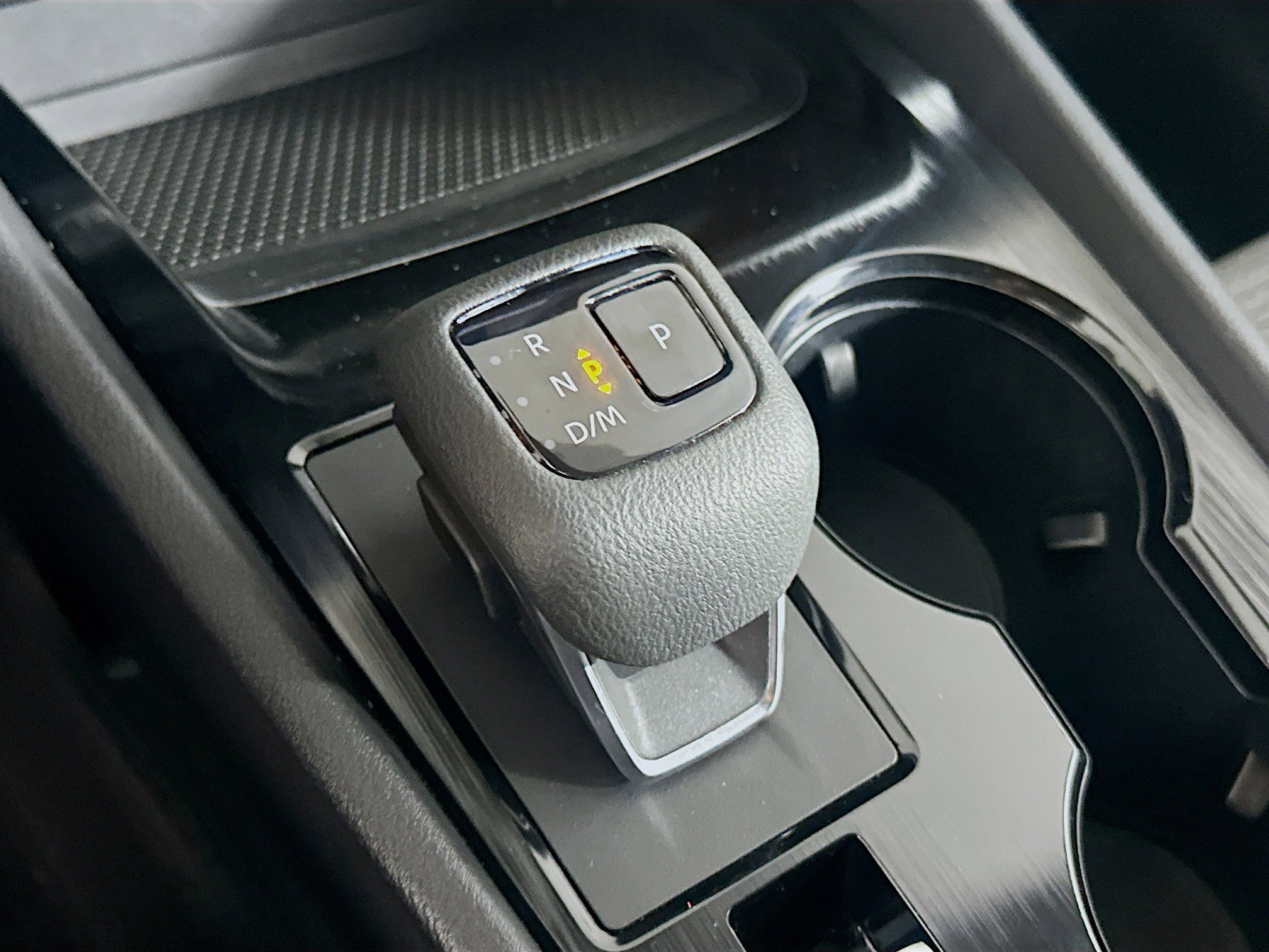 Used 2023 Nissan Rogue SV image 24