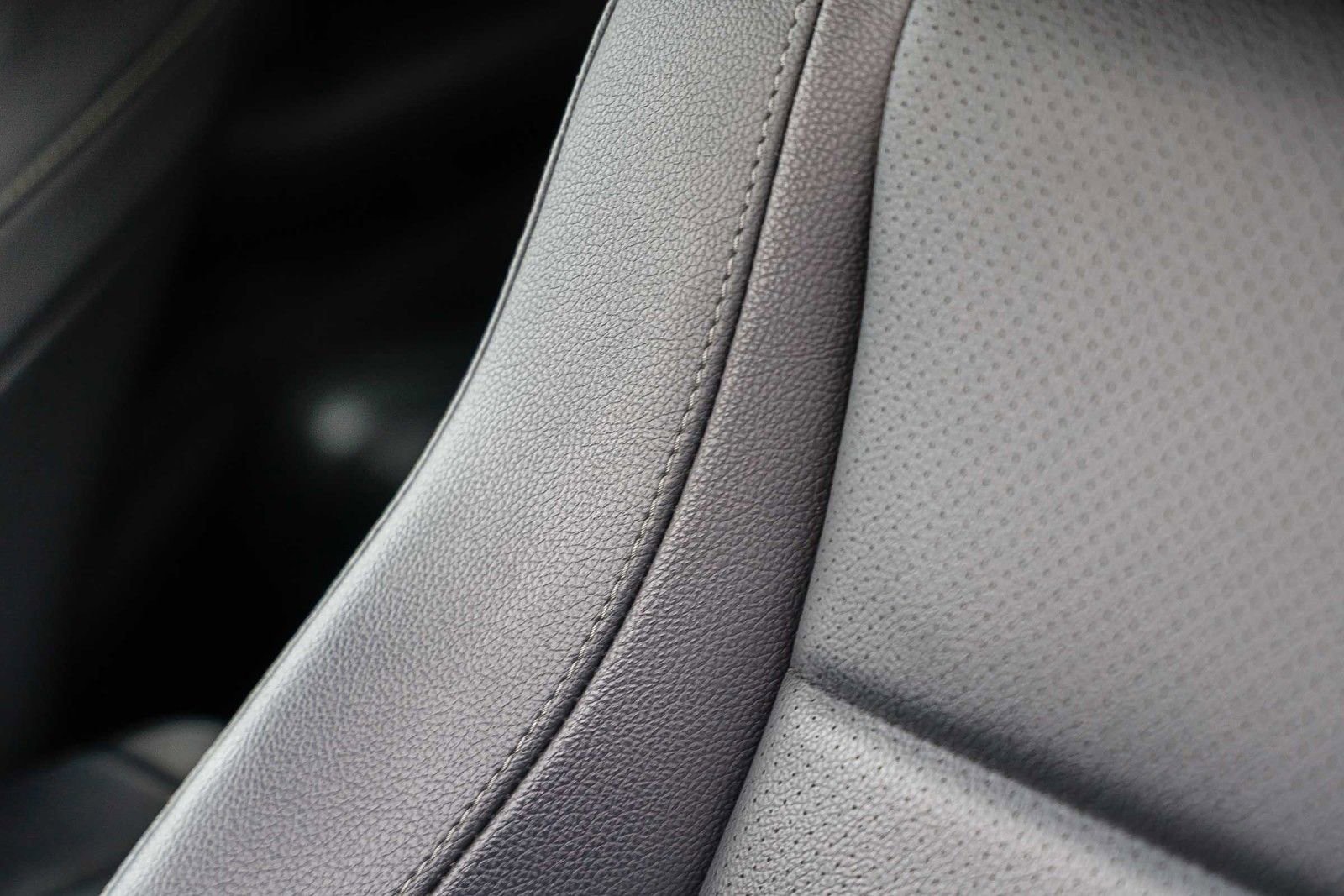 Used 2023 Mercedes-Benz GLS 450 4MATIC image 25