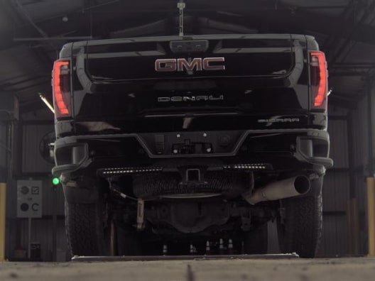 Used 2024 GMC Sierra 3500 Denali image 7