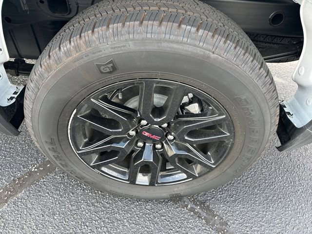 New 2025 GMC Sierra 1500 Pro w/ Graphite Edition image 16