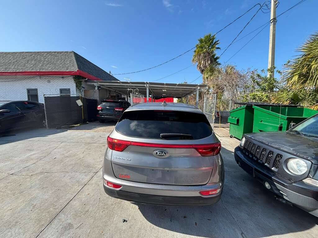 Used 2017 Kia Sportage LX image 12