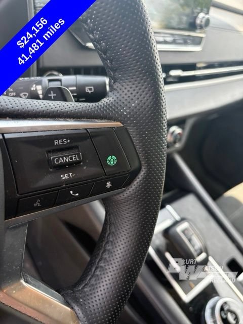 Used 2024 Mitsubishi Outlander SE AWD/4WD image 14