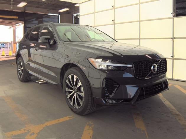 Certified 2025 Volvo XC60 B5 Plus image 4