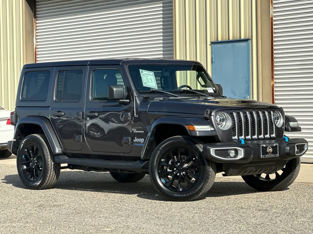 Used 2022 Jeep Wrangler Unlimited Sahara w/ Cold Weather Group AWD/4WD image 2
