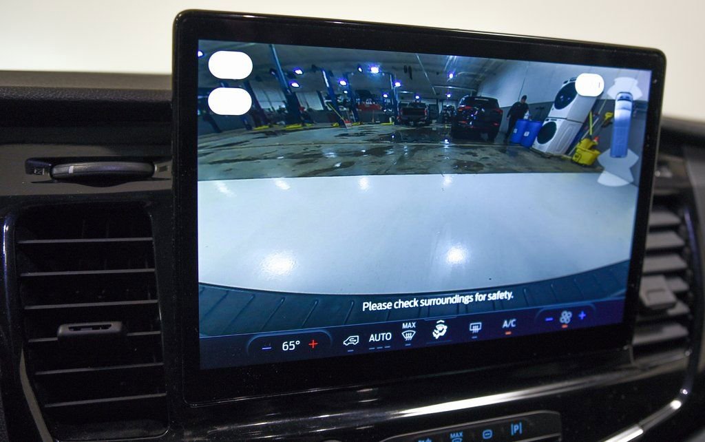 Used 2023 Ford Transit 350 XLT image 21