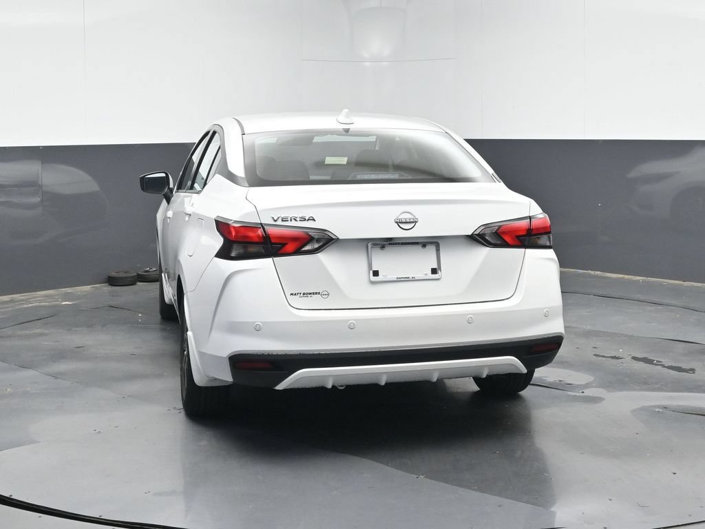 Used 2025 Nissan Versa SV w/ Trunk Package FWD image 4