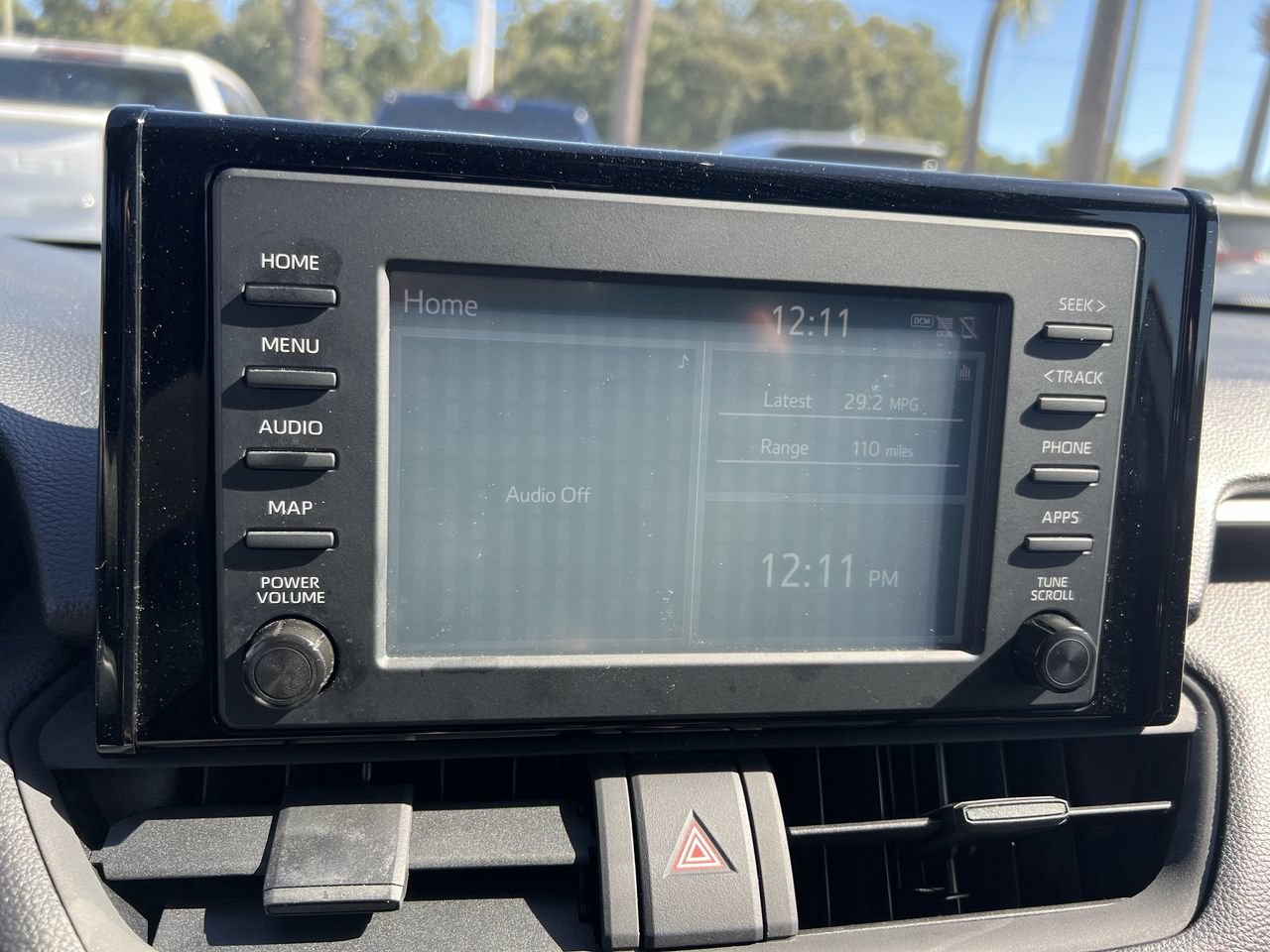 Used 2019 Toyota RAV4 LE FWD image 23