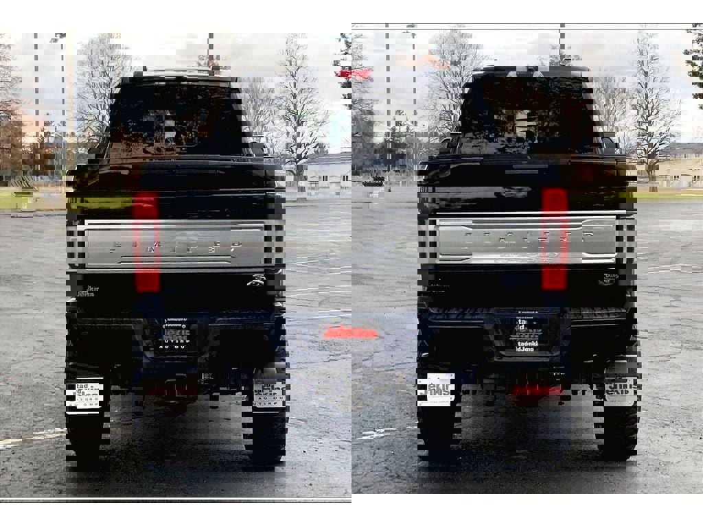 Used 2022 Ford F350 Limited image 4