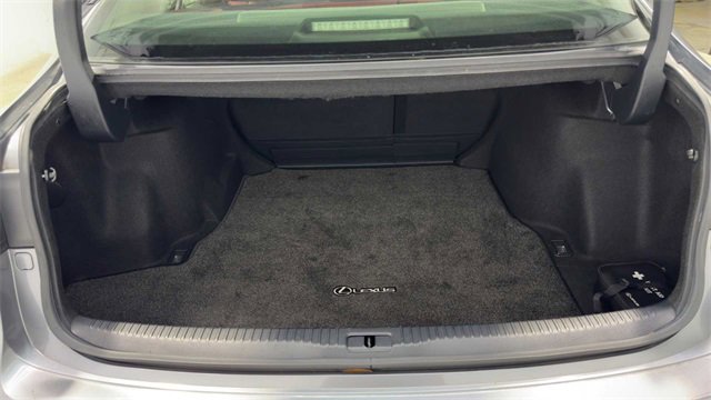 Used 2020 Lexus IS 300 F Sport image 35