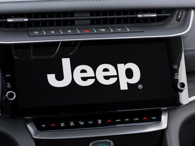 New 2026 Jeep Grand Cherokee Altitude AWD/4WD image 18