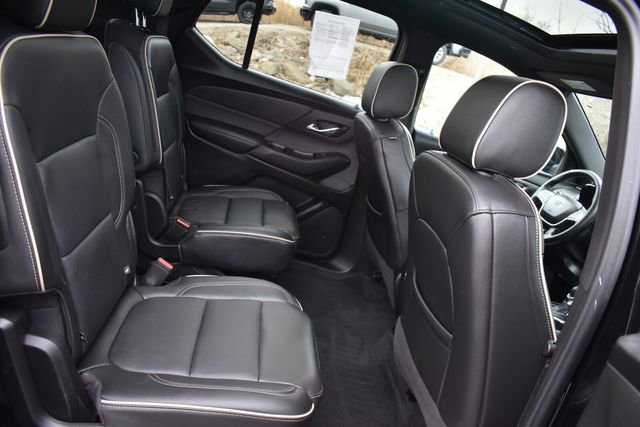 Certified 2023 Chevrolet Traverse Premier w/ Redline Edition image 17
