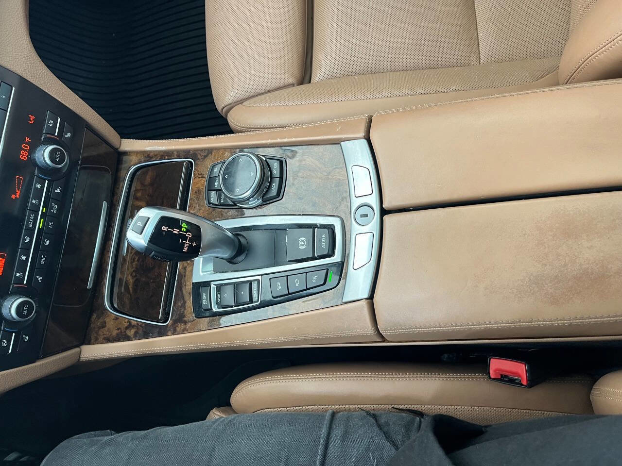 Used 2014 BMW 740Li image 38