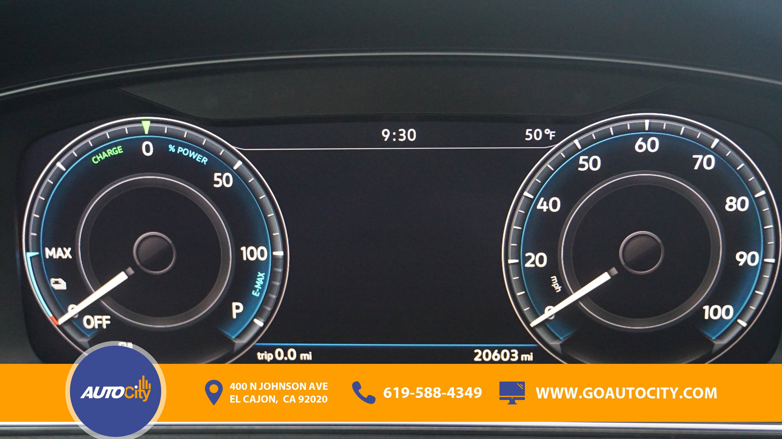 Used 2019 Volkswagen e-Golf SEL Premium image 3