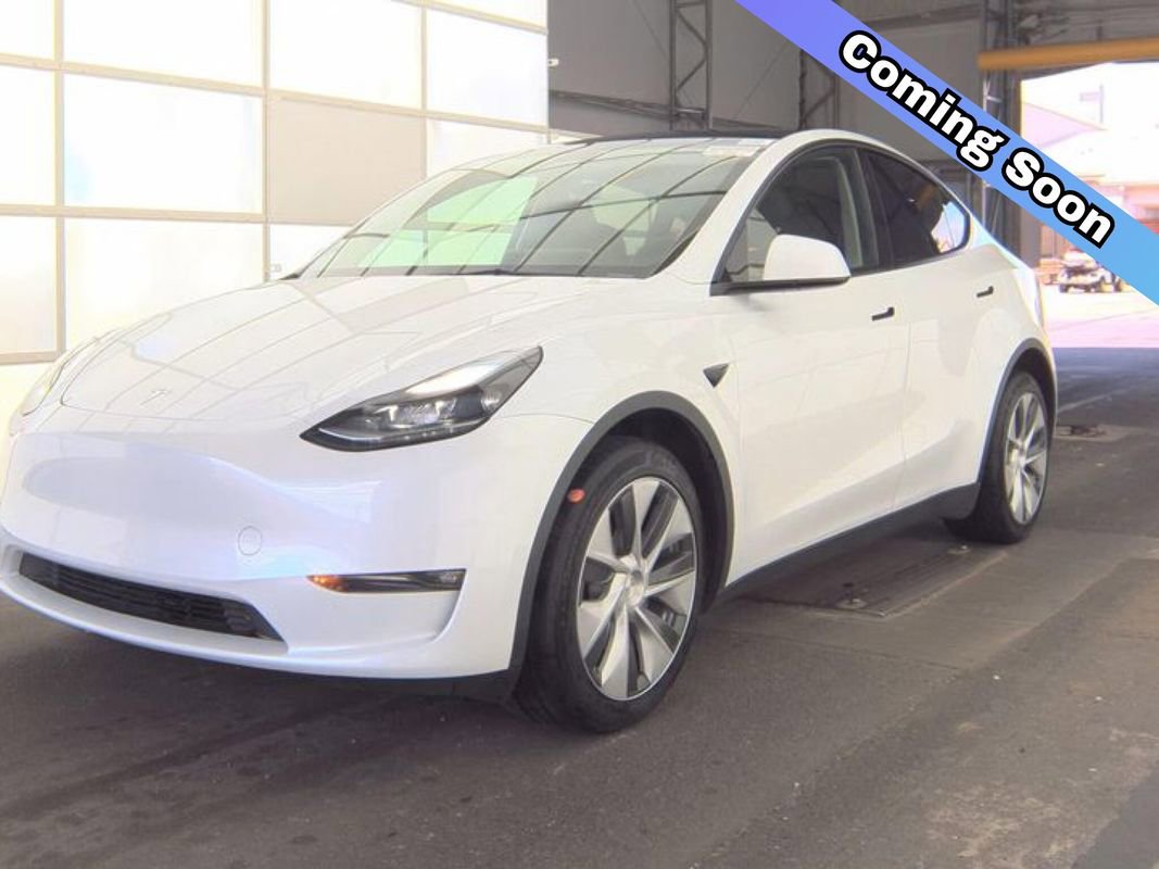 Used 2023 Tesla Model Y Long Range image 9