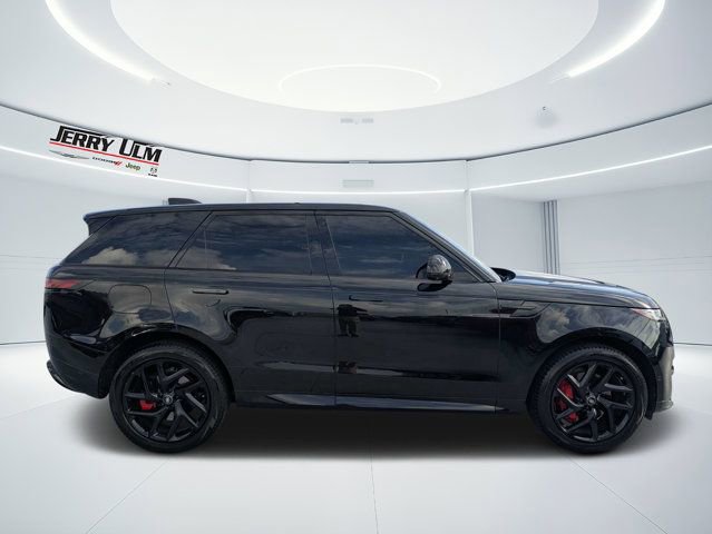 Used 2023 Land Rover Range Rover Sport SE Dynamic AWD/4WD image 2