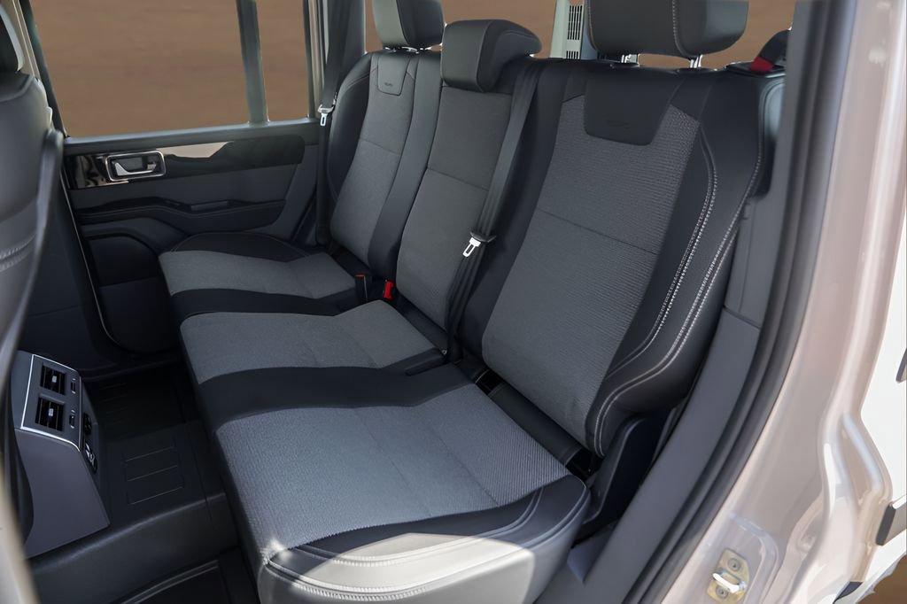 Used 2024 INEOS Grenadier AWD/4WD image 23