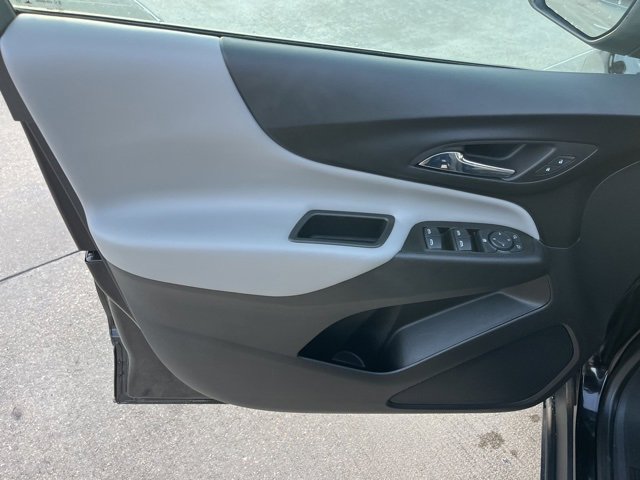 Used 2023 Chevrolet Equinox LT image 13