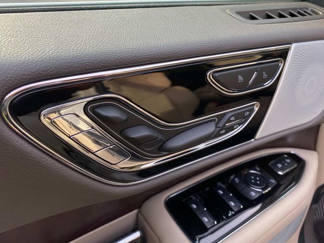 Used 2023 Lincoln Navigator L Reserve image 15