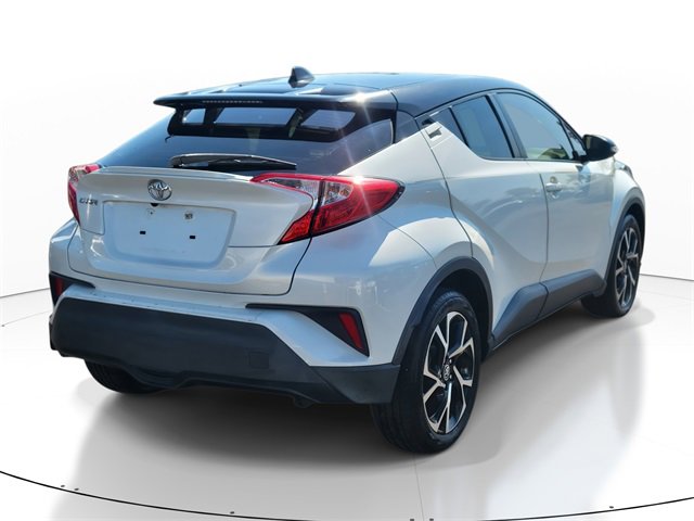 Used 2020 Toyota C-HR LE image 3