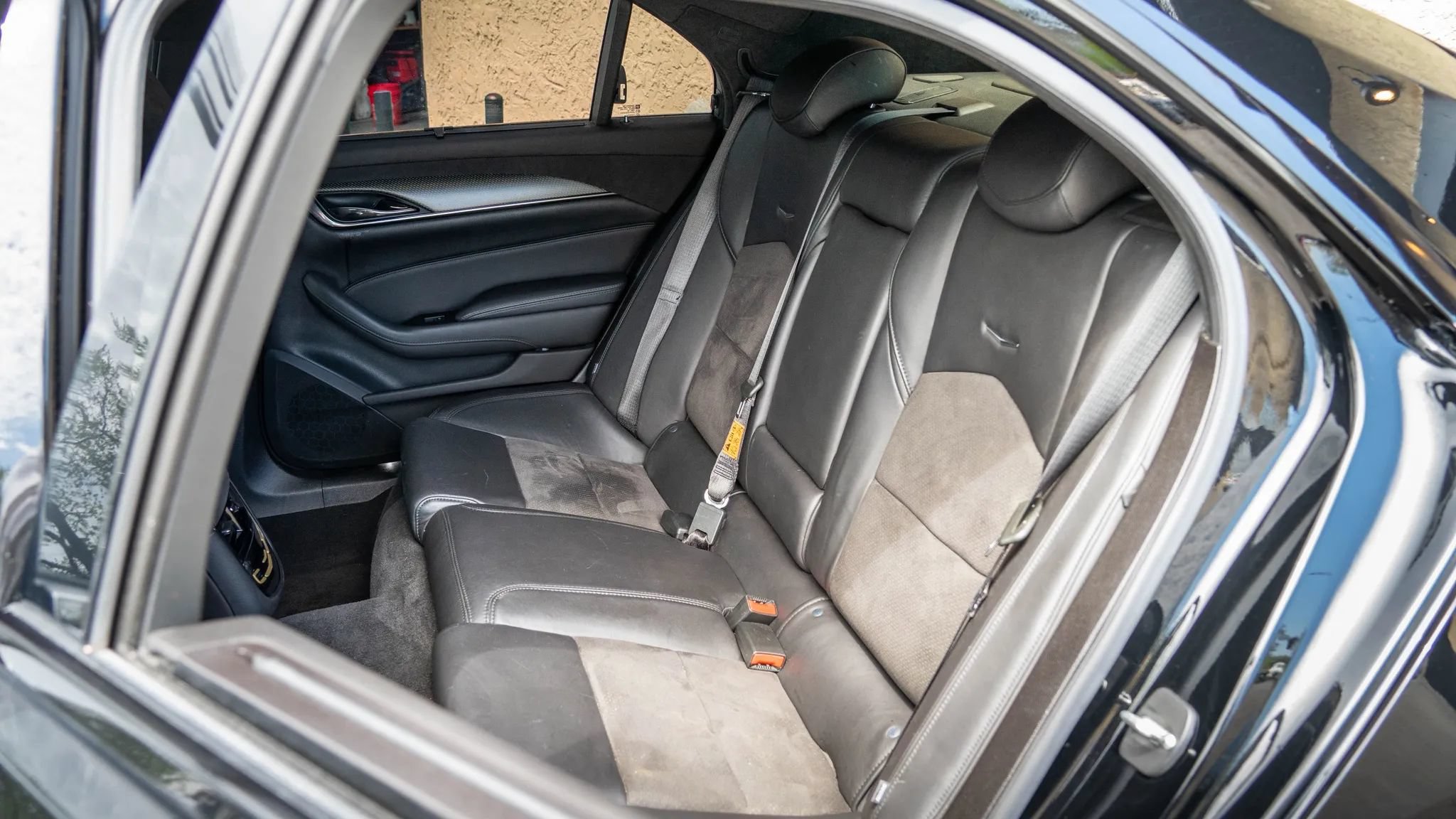 Used 2018 Cadillac CTS V w/ Luxury Package RWD image 13
