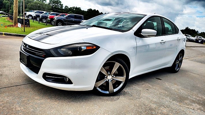 Used 2015 Dodge Dart GT w/ Sun/Sound Group FWD image 1