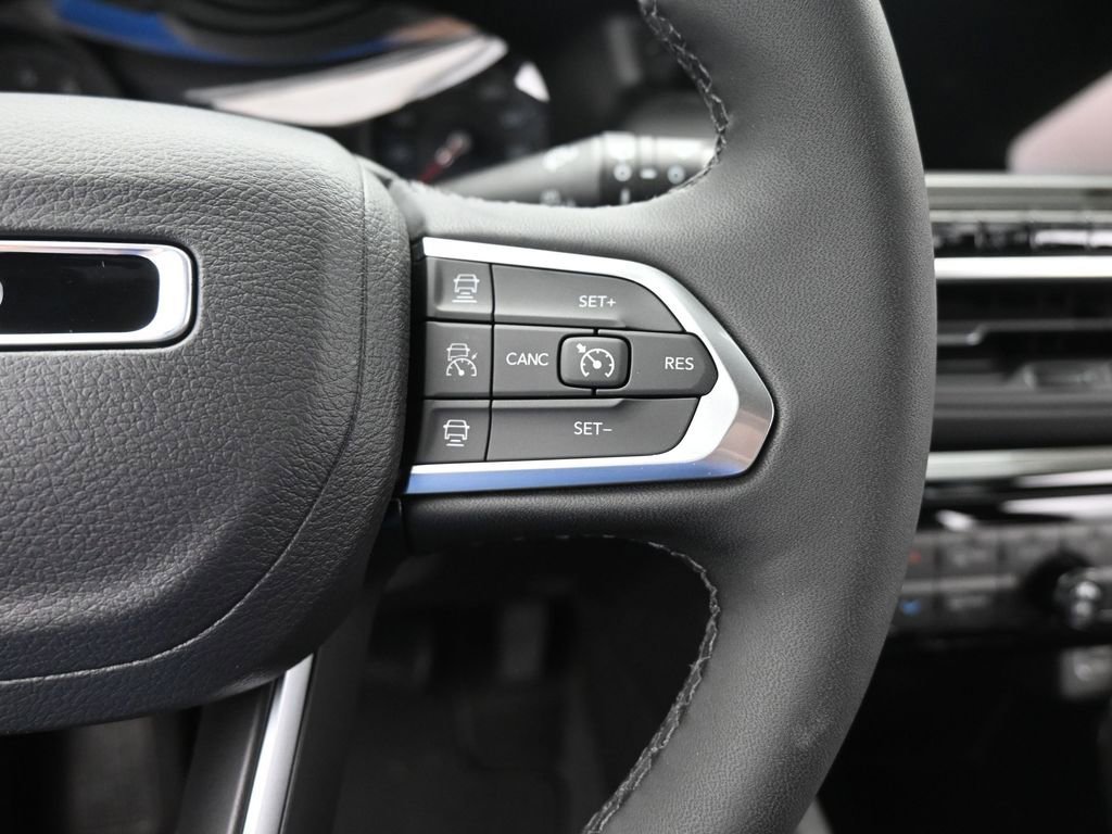 New 2026 Jeep Compass Limited image 32