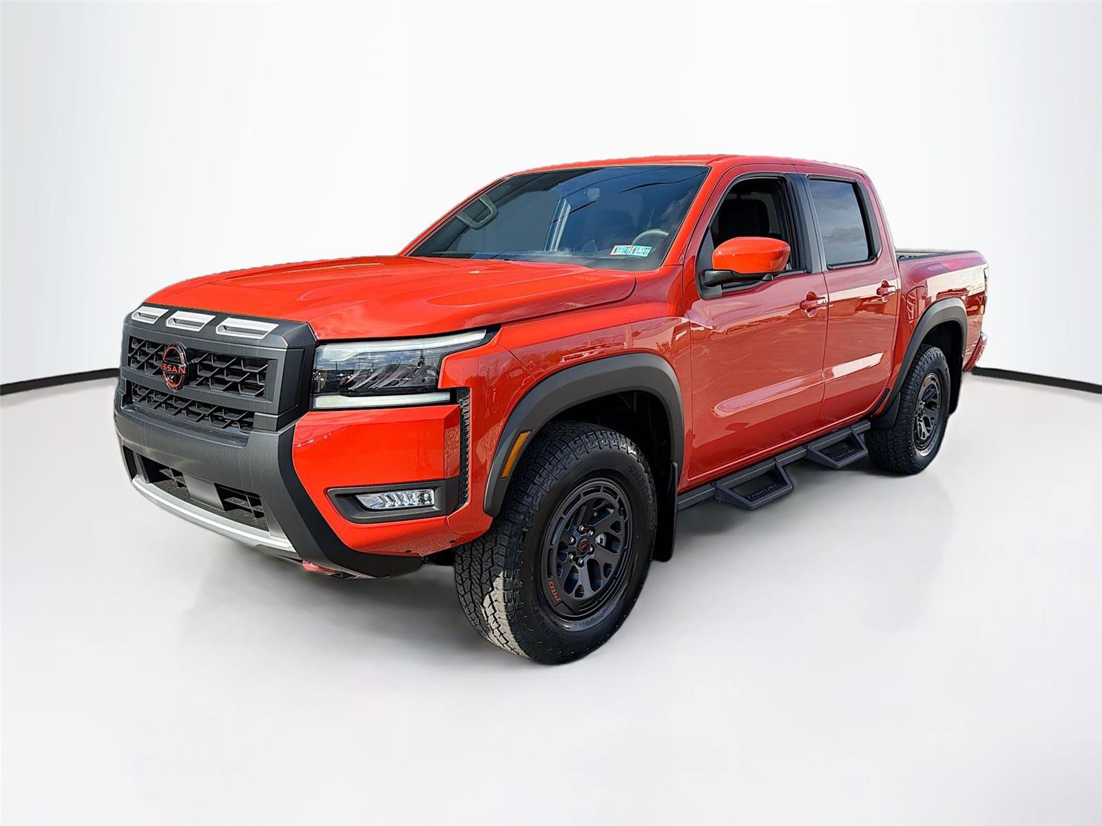 New 2026 Nissan Frontier PRO-4X w/ Pro-4x Convenience Package image 3