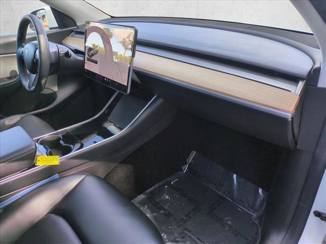 Used 2021 Tesla Model Y Long Range image 23