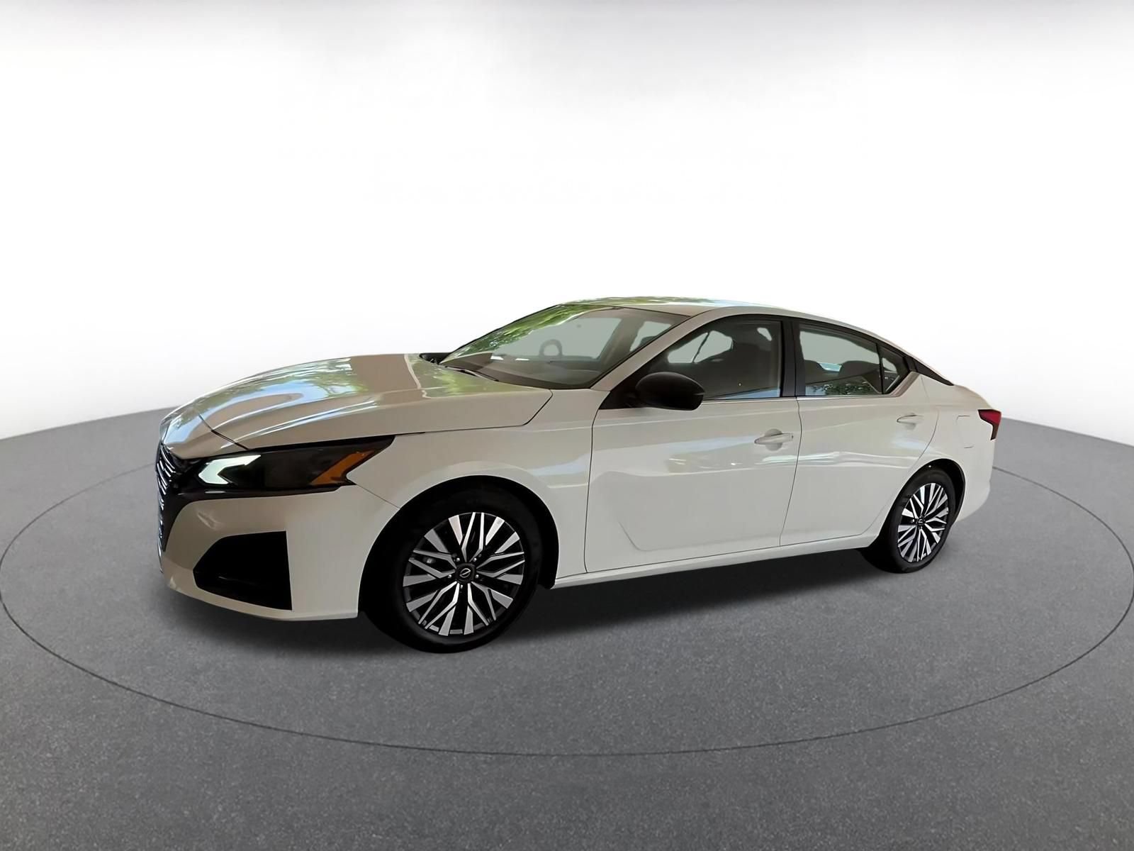 Used 2026 Nissan Altima 2.5 SV FWD image 8