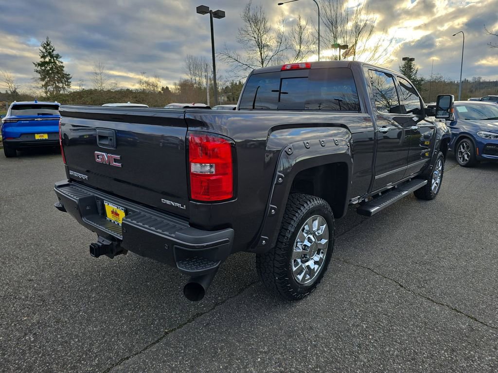 Used 2015 GMC Sierra 2500 Denali w/ Duramax Plus Package image 6