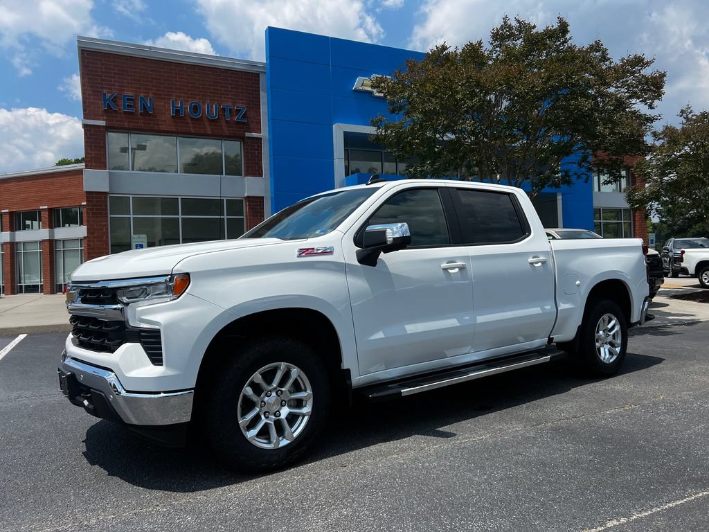 New 2026 Chevrolet Silverado 1500 LT